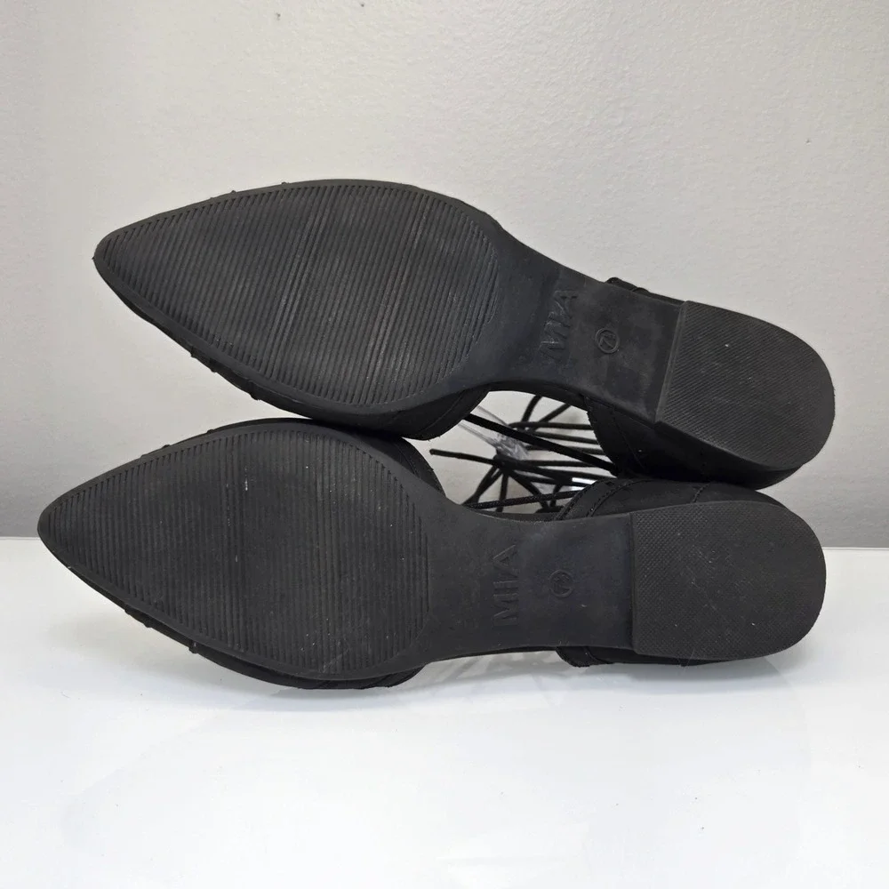 MIA Norine Lace Up Ankle Wrap Flats 7.5 Black Pointed Toe Laser Cut‎ Romantic